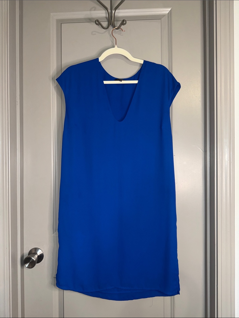 Babaton (Aritzia) Cobalt Blue V-Neck Shift Dress with Pockets